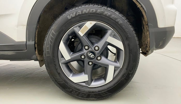 2022 Hyundai VENUE SX 1.5 CRDI, Diesel, Manual, 21,649 km, Left Rear Wheel