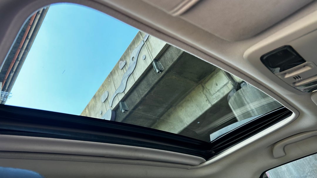Interior Sunroof/Moonroof