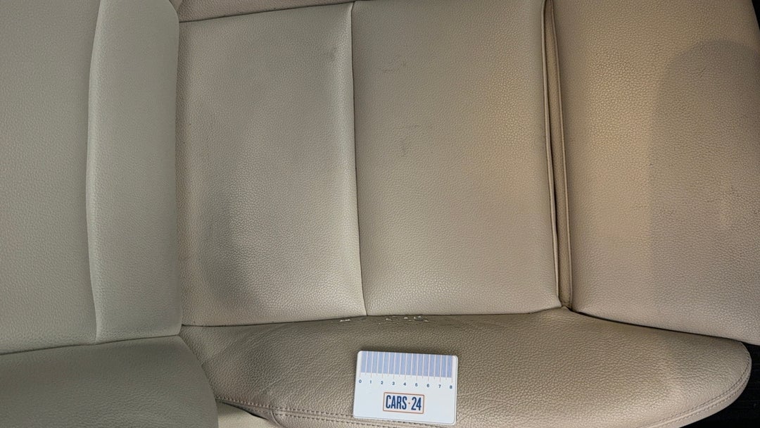 Seats Front RHS Wear