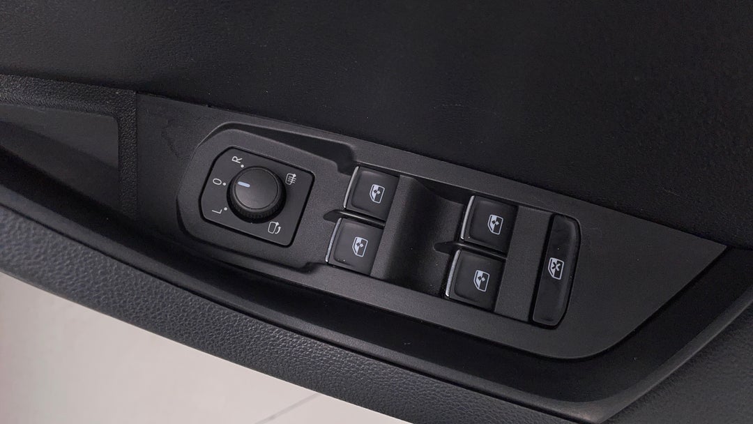 2019 SKODA Karoq 110tsi, Automatic, 53243 km, Drivers Side Door Panel Controls