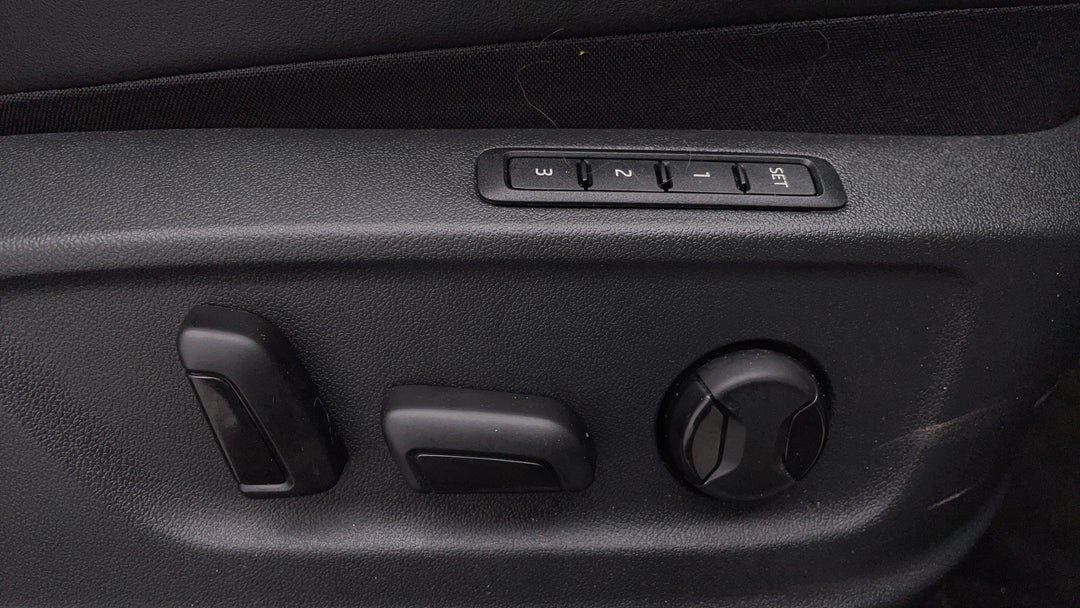 2019 SKODA Karoq 110tsi, Automatic, 53243 km, Drivers Side Adjustment Panel