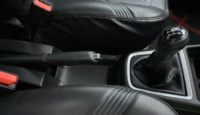 2021 Maruti Swift VXI, Petrol, Manual, 79,171 km, Gear Lever