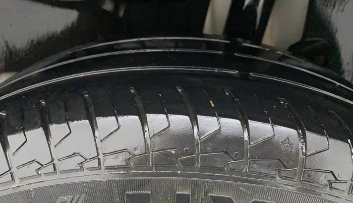 2021 Maruti Swift VXI, Petrol, Manual, 79,171 km, Left Rear Tyre Tread