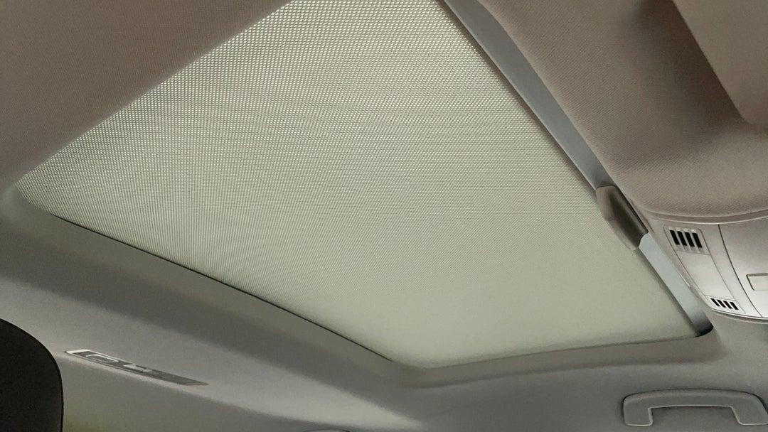 Interior Sunroof/Moonroof
