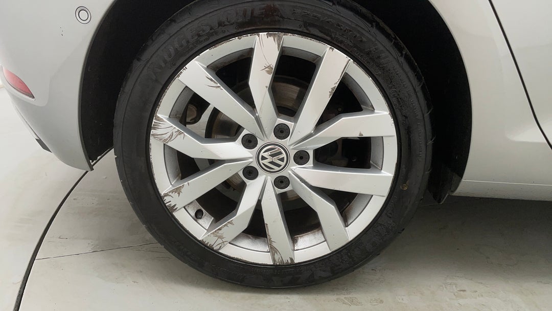 Wheels Rim Rear RHS Scratch