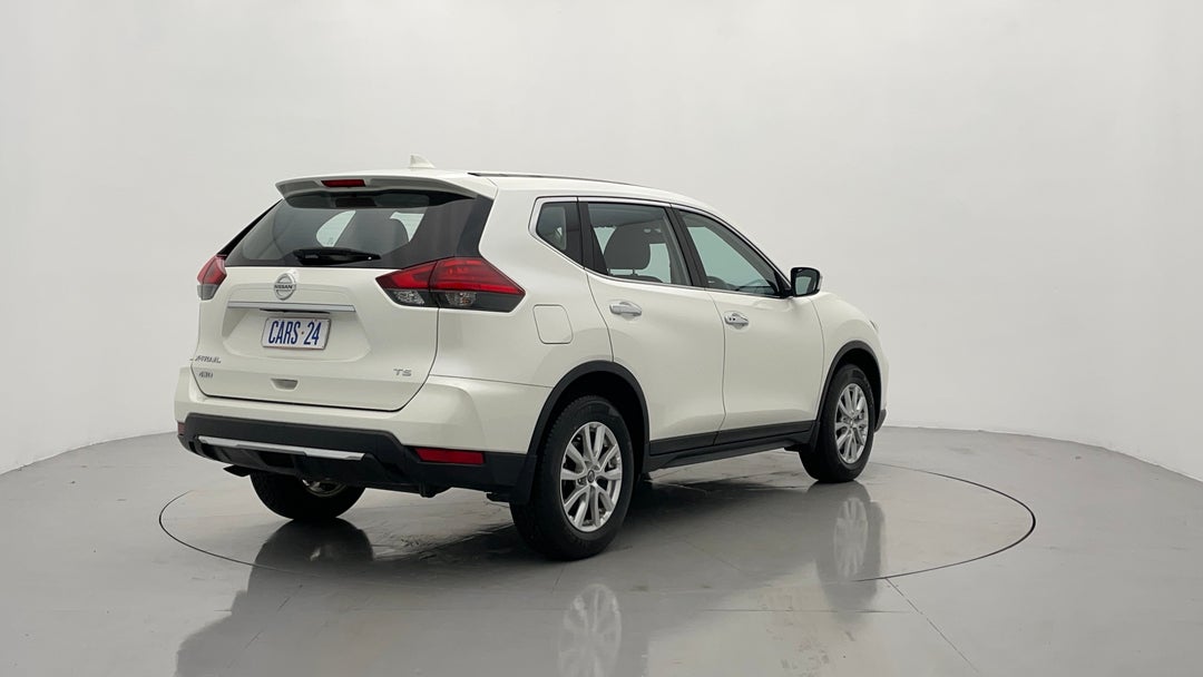 Right Back Diagonal (45- Degree) View