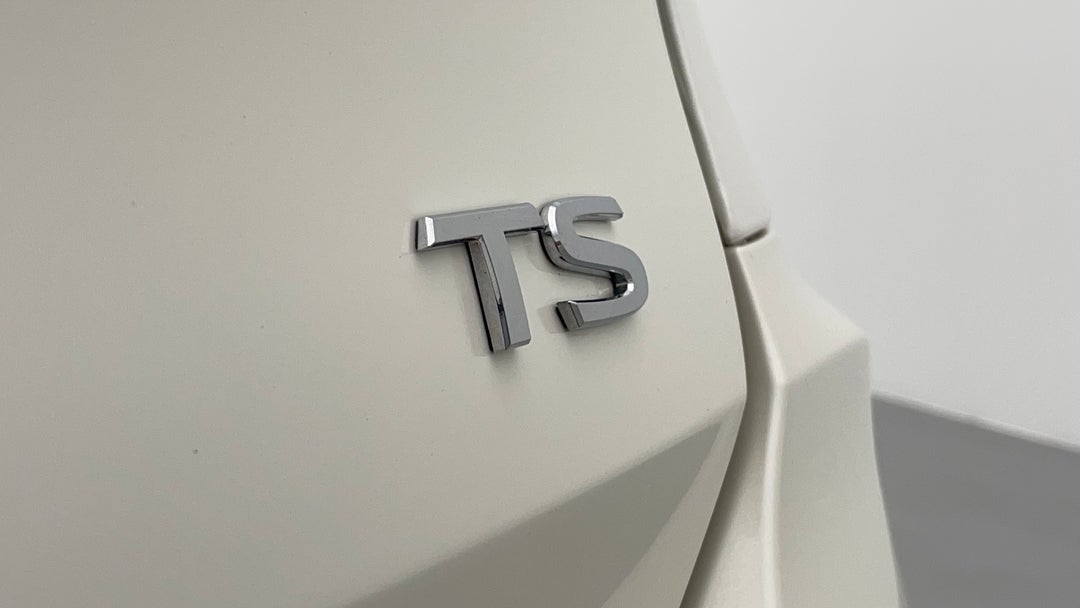 Badge (Boot Right Side)