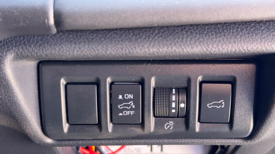 2023 Subaru Outback AWD Touring, Automatic, 49633 km, Utility Switches/Buttons