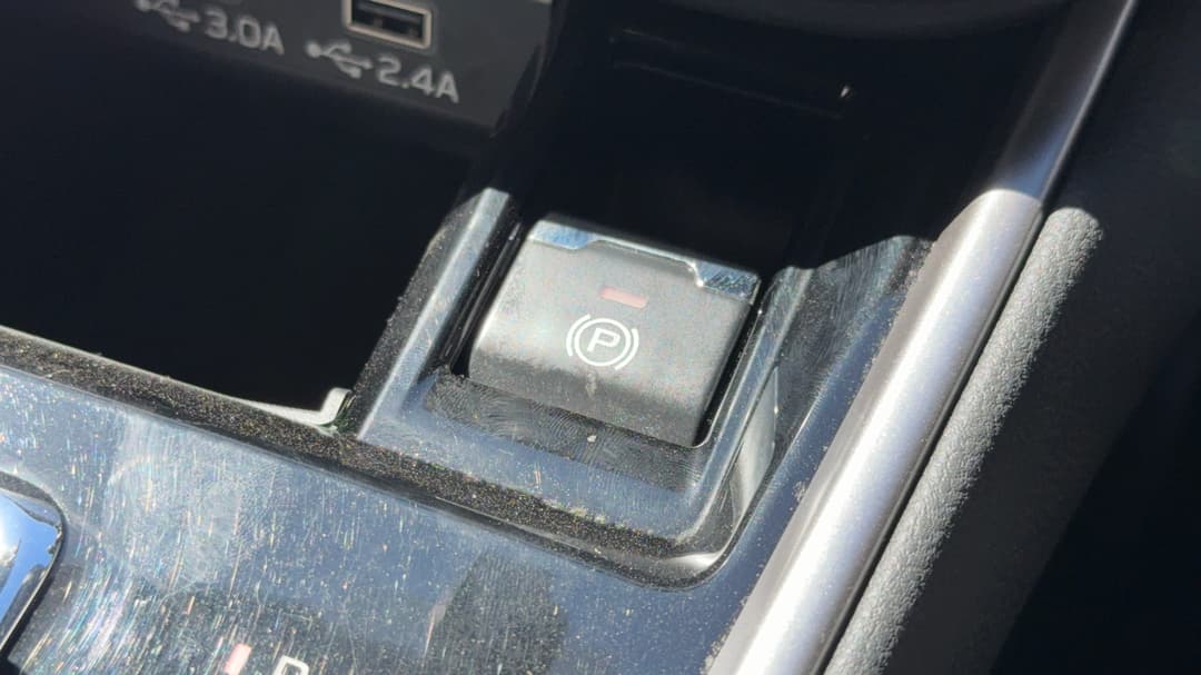 2023 Subaru Outback AWD Touring, Automatic, 49633 km, Handbrake