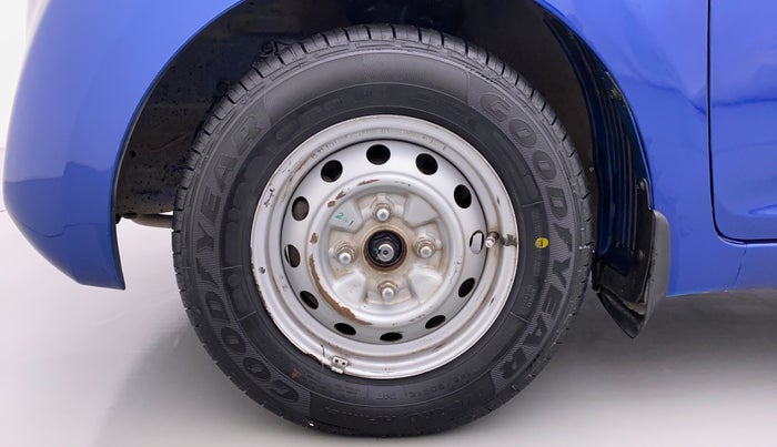 2015 Hyundai Eon ERA PLUS, Petrol, Manual, 40,821 km, Left Front Wheel