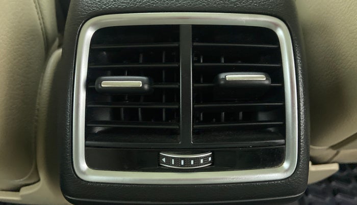 2016 Audi Q3 35 TDI Technology, Diesel, Automatic, 56,652 km, Rear AC Vents