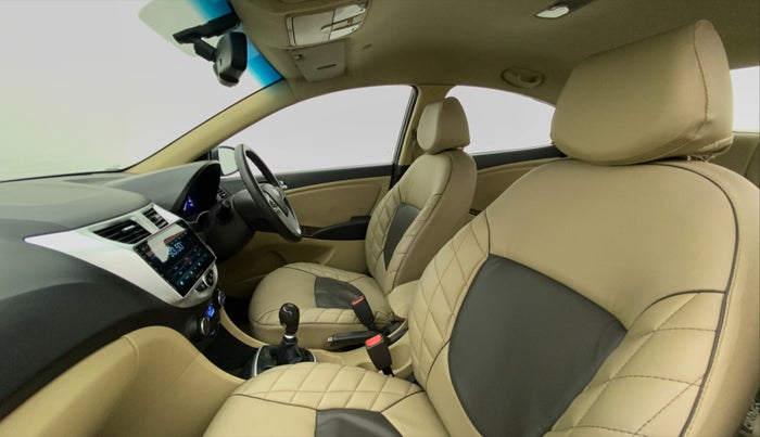 2015 Hyundai Verna FLUIDIC 1.6 CRDI S (o), Diesel, Manual, 1,14,127 km, Right Side Front Door Cabin