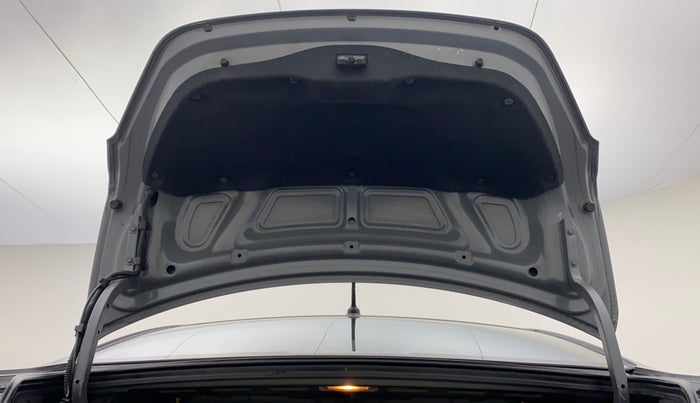 2015 Hyundai Verna FLUIDIC 1.6 CRDI S (o), Diesel, Manual, 1,14,127 km, Boot Door Open