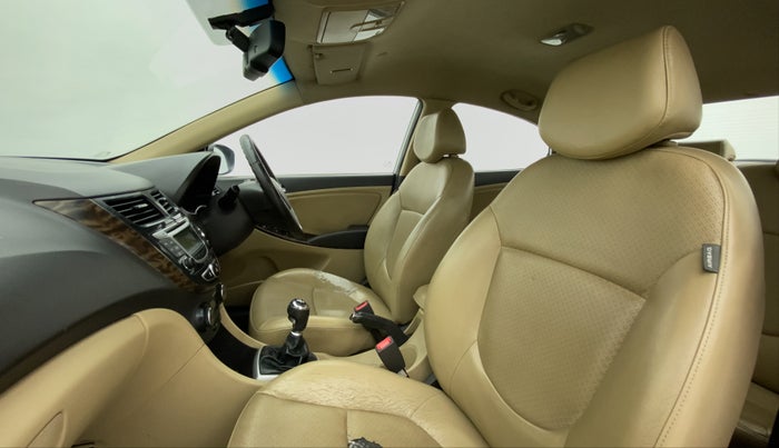 2013 Hyundai Verna FLUIDIC 1.6 SX VTVT OPT, Petrol, Manual, 75,571 km, Right Side Front Door Cabin