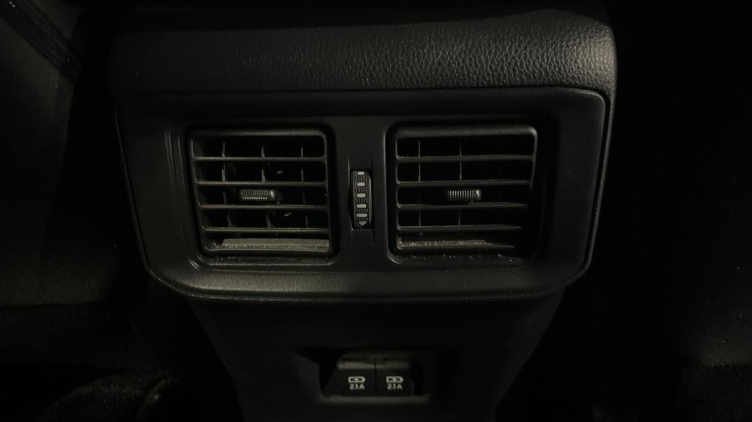 2022 Toyota RAV4 Gx (2WD) Hybrid, Automatic, 69764 km, Rear A/C Vent
