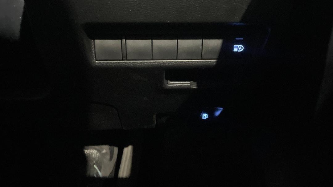 2022 Toyota RAV4 Gx (2WD) Hybrid, Automatic, 69764 km, Utility Switches/Buttons
