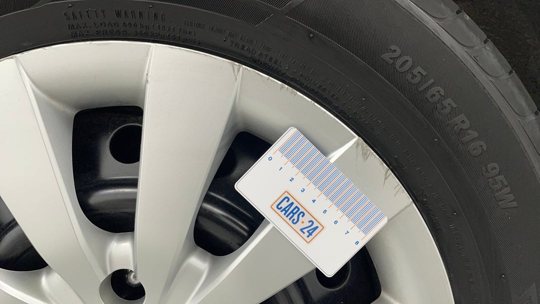 Wheels Hubcap Rear LHS Scratch