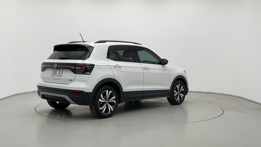 Right Back Diagonal (45- Degree) View