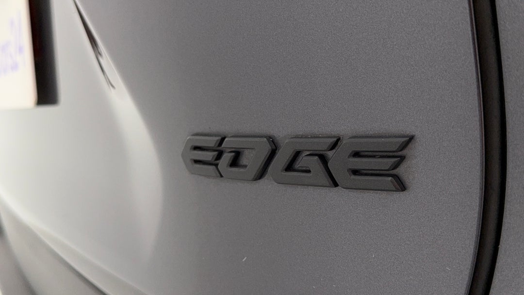 2021 Toyota RAV4 Edge (AWD), Automatic, 109976 km, Badge (Boot Right Side)