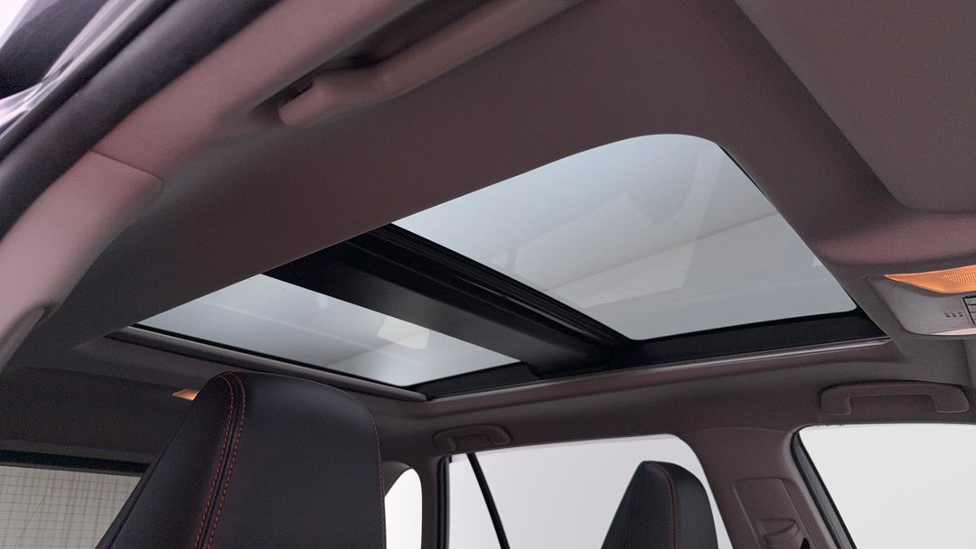 2021 Toyota RAV4 Edge (AWD), Automatic, 109976 km, Interior Sunroof/Moonroof