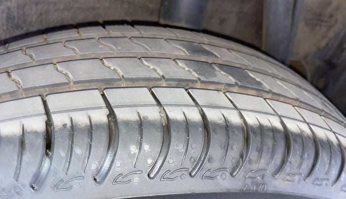 2016 Maruti Celerio ZXI AMT, Petrol, Automatic, 61,998 km, Left Rear Tyre Tread