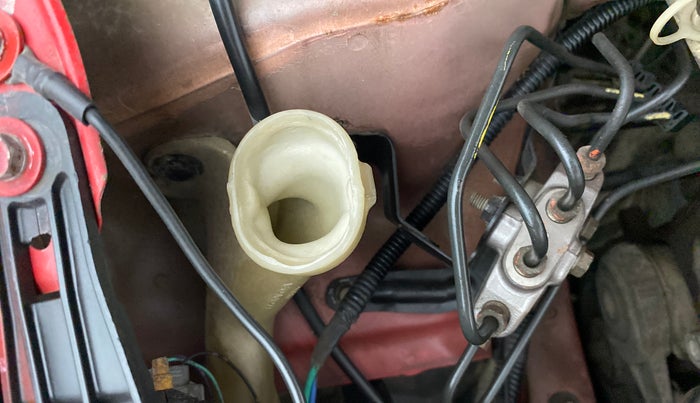 2012 Honda Brio S MT, Petrol, Manual, 60,270 km, Front windshield - Wiper bottle cap missing