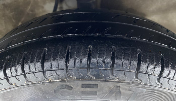 2018 Maruti Alto 800 LXI, Petrol, Manual, 52,468 km, Right Front Tyre Tread