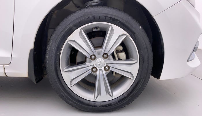 2019 Hyundai Verna 1.6 CRDI SX + AT, Diesel, Automatic, 49,098 km, Right Front Wheel