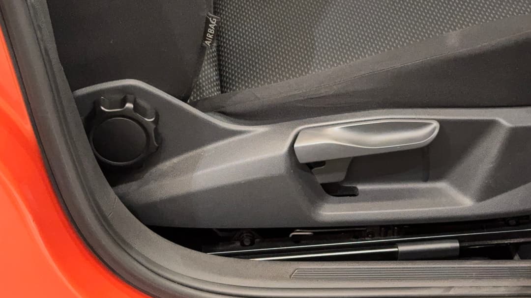 2021 Volkswagen Polo 70tsi Trendline, Automatic, 63138 km, Drivers Side Adjustment Panel