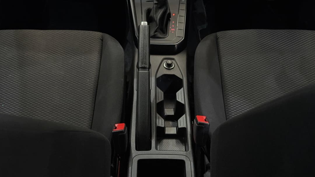 2021 Volkswagen Polo 70tsi Trendline, Automatic, 63138 km, Center Console