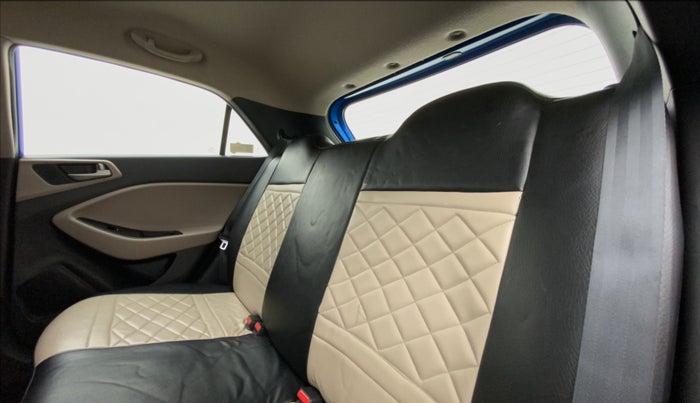 2018 Hyundai Elite i20 ASTA 1.2, Petrol, Manual, 32,389 km, Right Side Rear Door Cabin