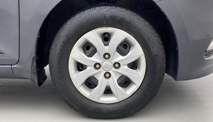 2014 Hyundai Elite i20 SPORTZ 1.2, Petrol, Manual, 77,422 km, Right Front Wheel