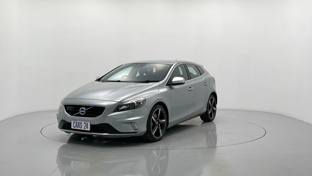 Left Front Diagonal (45- Degree) View