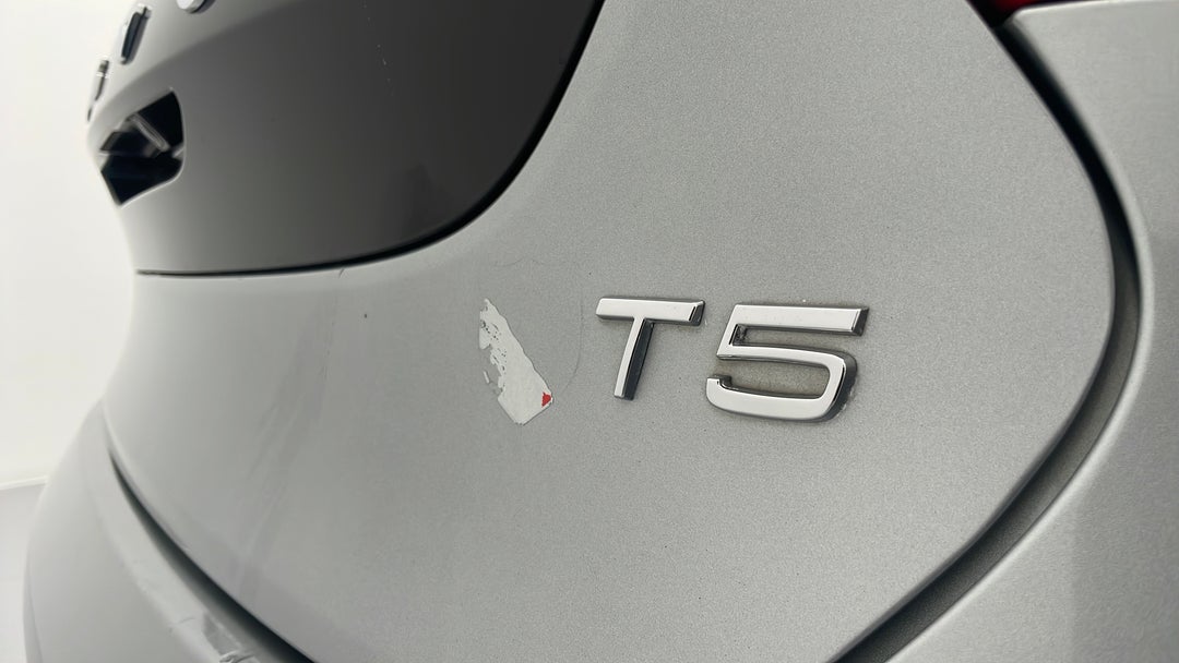 Badge (Boot Right Side)