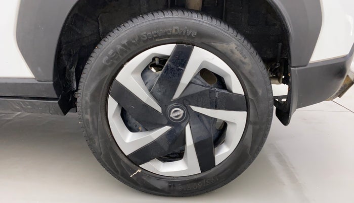 2021 Nissan MAGNITE XL MT, Petrol, Manual, 23,175 km, Left Rear Wheel