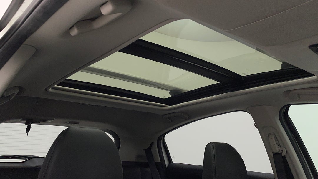Interior Sunroof/Moonroof