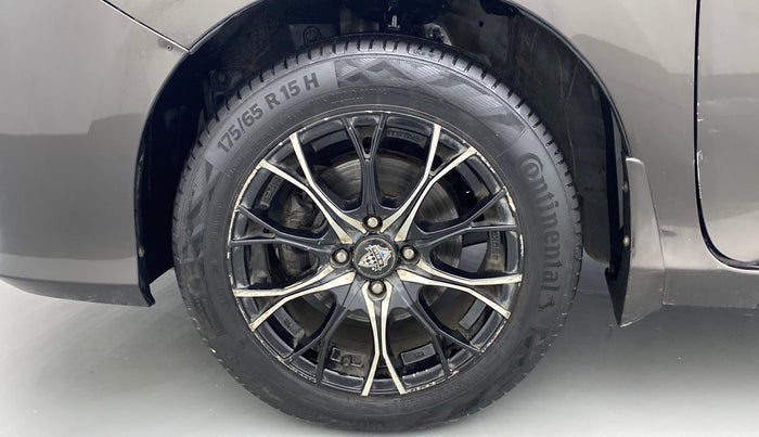 2015 Honda City 1.5L I-DTEC V, Diesel, Manual, 1,05,852 km, Left Front Wheel