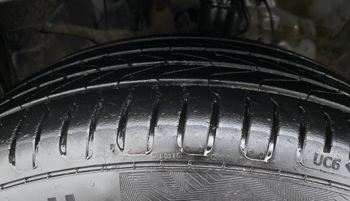 2015 Honda City 1.5L I-DTEC V, Diesel, Manual, 1,05,852 km, Left Front Tyre Tread