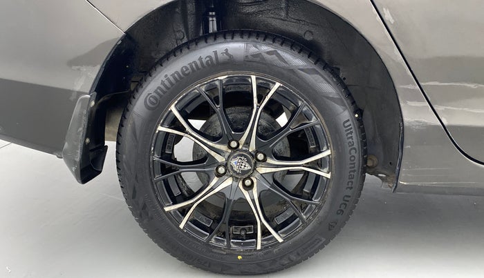2015 Honda City 1.5L I-DTEC V, Diesel, Manual, 1,05,852 km, Right Rear Wheel