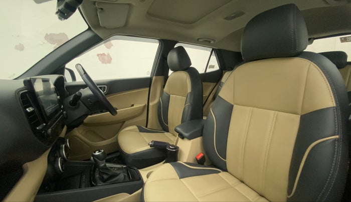 2019 Hyundai VENUE SX PLUS 1.0 TURBO DCT, Petrol, Automatic, 53,065 km, Right Side Front Door Cabin