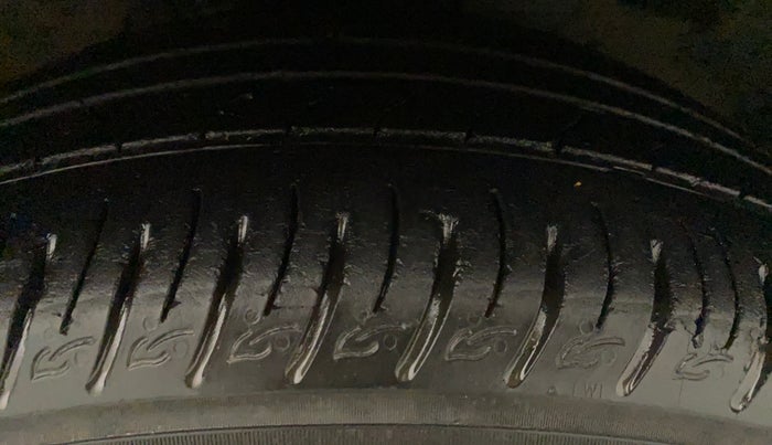 2019 Hyundai VENUE SX PLUS 1.0 TURBO DCT, Petrol, Automatic, 53,065 km, Left Front Tyre Tread