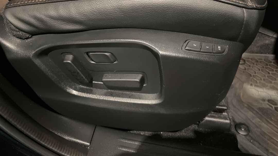 2020 Mazda CX-5 Gt (4x4), Automatic, 65211 km, Drivers Side Adjustment Panel