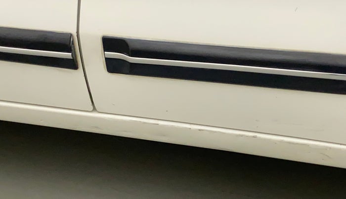 2018 Maruti Wagon R 1.0 LXI CNG, CNG, Manual, 60,008 km, Left running board - Paint has minor damage