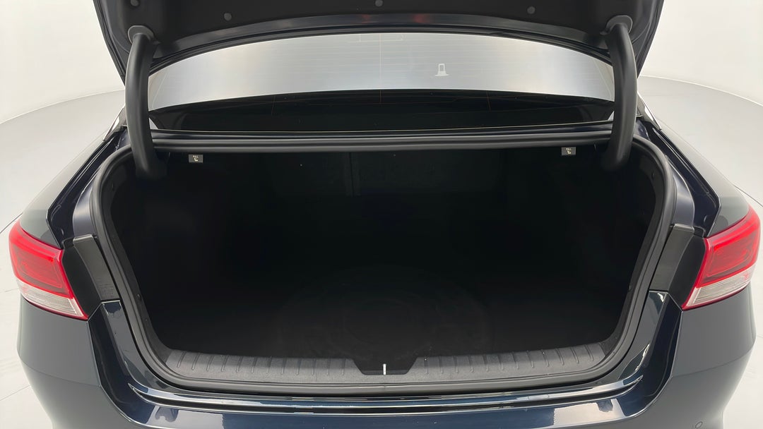 2016 Kia Optima Si, Automatic, 122316 km, Boot Inside View
