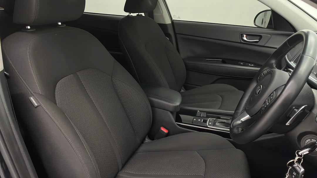 2016 Kia Optima Si, Automatic, 122316 km, Right Side Front Door Cabin View