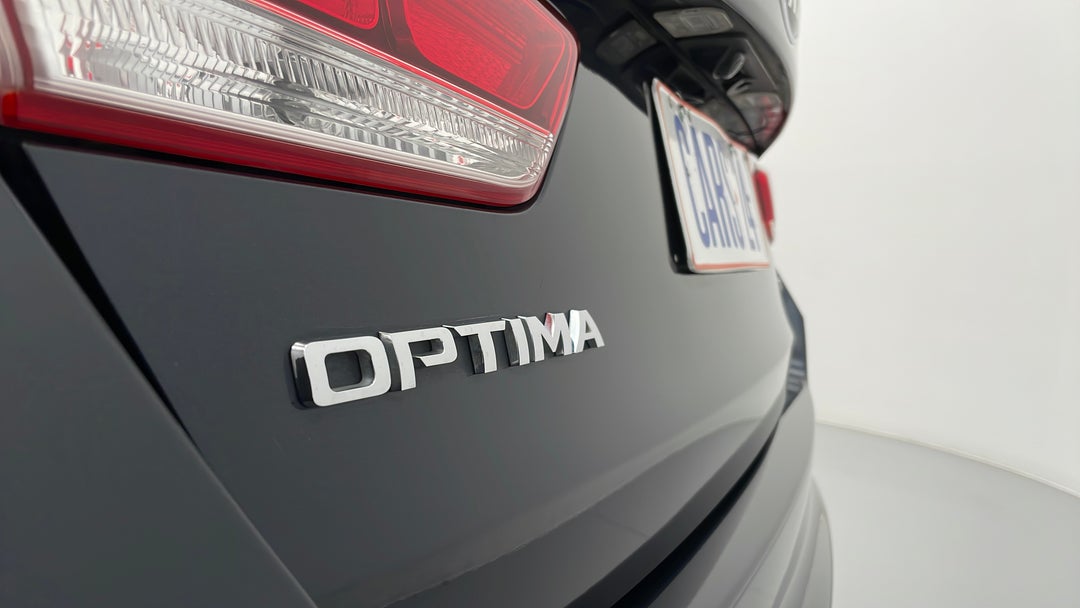 2016 Kia Optima Si, Automatic, 122316 km, Badge (Boot Left Side)