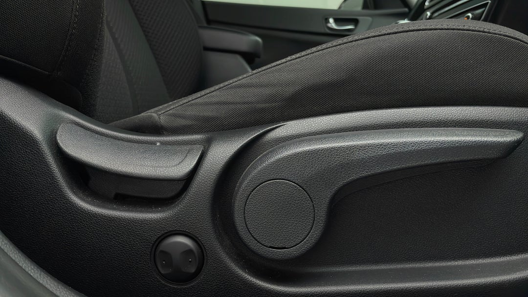 2016 Kia Optima Si, Automatic, 122316 km, Drivers Side Adjustment Panel