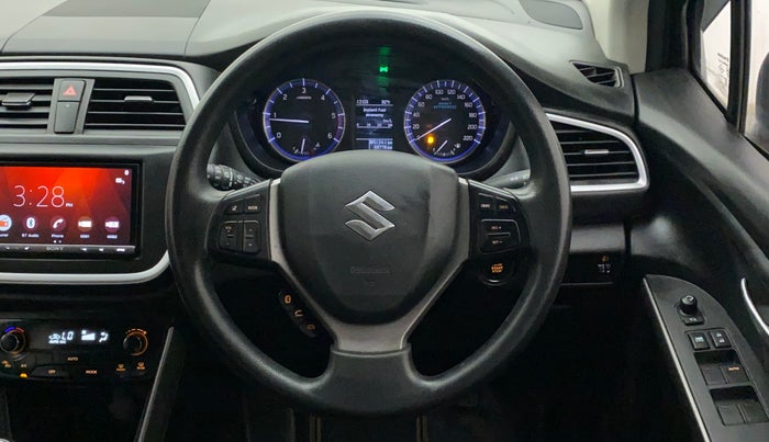 2019 Maruti S Cross DELTA 1.3, Diesel, Manual, 69,932 km, Steering Wheel Close Up