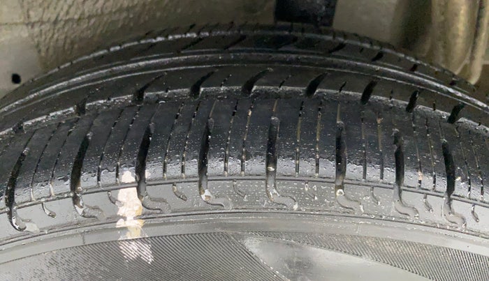 2018 Maruti Celerio VXI CNG D, CNG, Manual, 67,456 km, Left Rear Tyre Tread