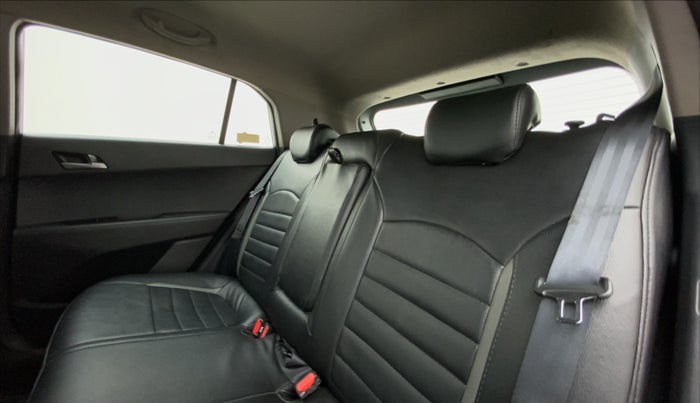 2018 Hyundai Creta 1.6 SX PLUS DIESEL, Diesel, Manual, 54,465 km, Right Side Rear Door Cabin